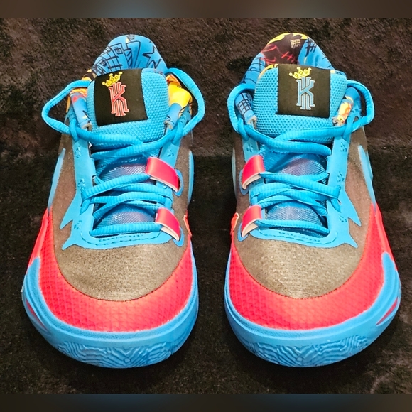 Nike Kyrie 5Y Vibrant Blue and Red Sneakers - Picture 2 of 8